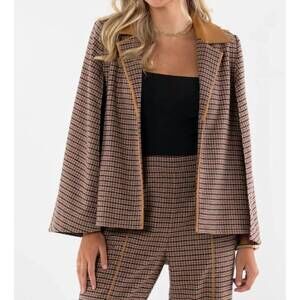 NEW EMILY MCCARTHY overlay cape top in tweed